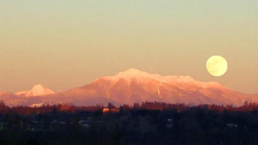 Mount Pilchuck Moonrise
